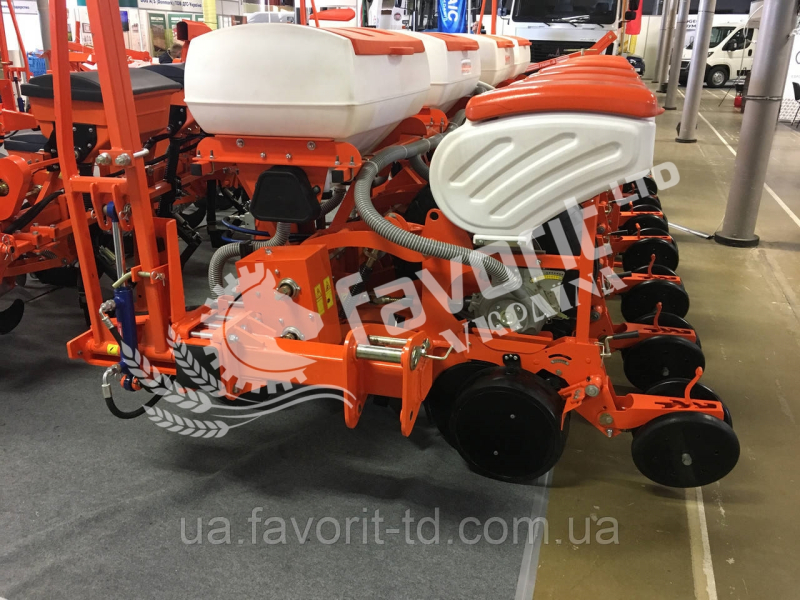 Фото - Сеялка пневматическая точного высева VENZA-6 Pro (дисковый сошник)
