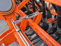 Mounted grain seeder SZF-3000 PONY Mounted grain seeder SZF-3000 PONY
