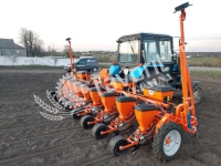 Vesna-8 pneumatic seeder for precision seeding (UPS seeder) wheels outside Vesna-8 pneumatic seeder for precision seeding (UPS seeder) wheels outside